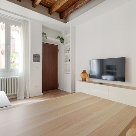 Bright Apartment -Pasteur M1 Milánó Kültér fotó